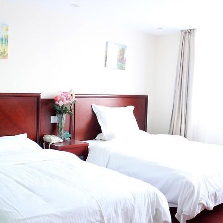 Greentree Inn Jiangsu Wuxi Hubin Business Street Business Hotel Экстерьер фото
