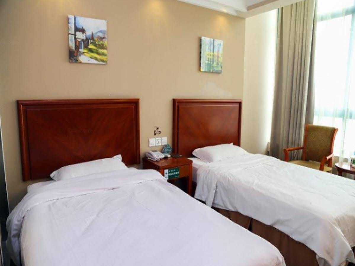 Greentree Inn Jiangsu Wuxi Hubin Business Street Business Hotel Экстерьер фото